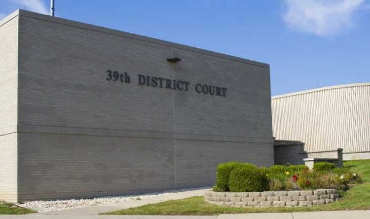 Image of the 39th District Court - Fraser courthouse.